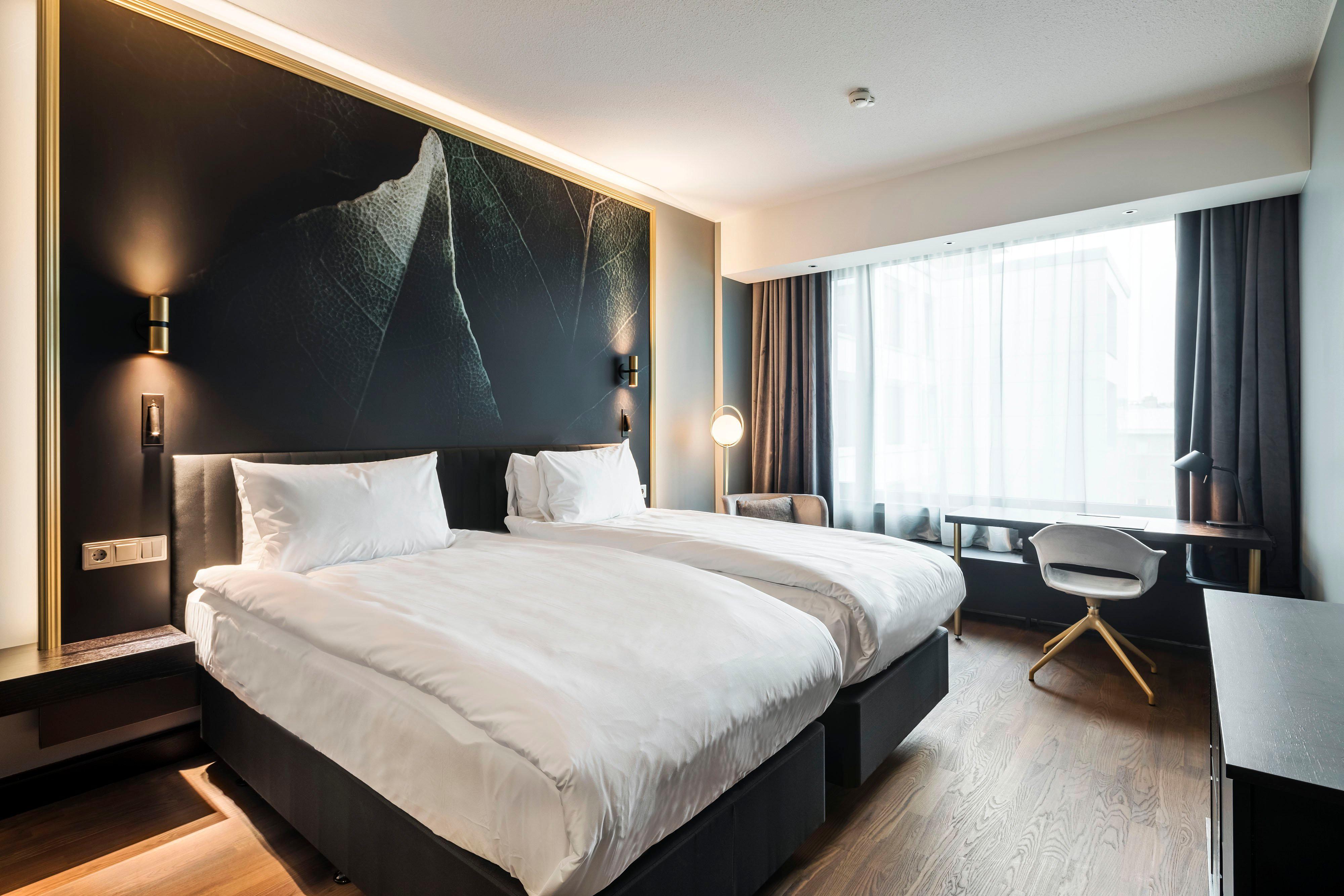 Crowne Plaza Helsinki - Hesperia, An Ihg Hotel Eksteriør billede